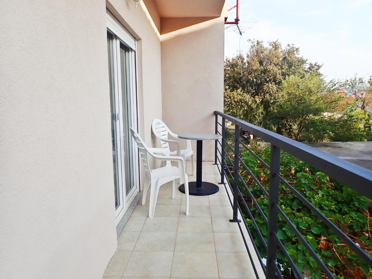 Apartments Troselj Starigrad Paklenica Rom bilde