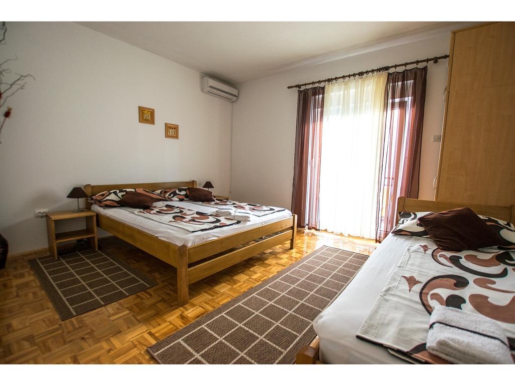 Apartments Troselj Starigrad Paklenica Eksteriør bilde